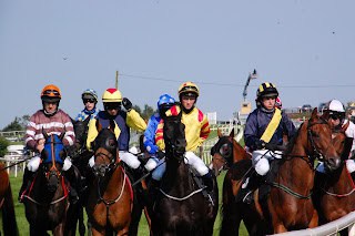 2025 Aintree Grand National Meeting Day 2