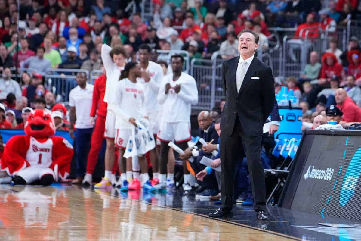St. John’s lands 6-foot-11 big man Handje Tamba in transfer portal | amNewYork