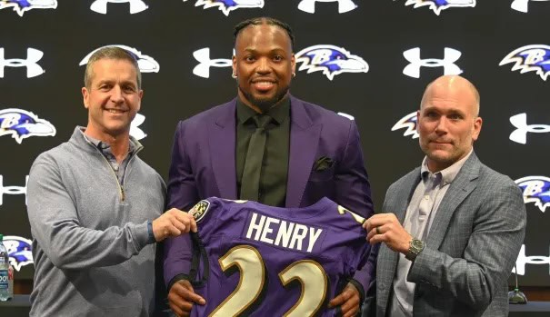Ravens sign Derrick Henry to contract extension