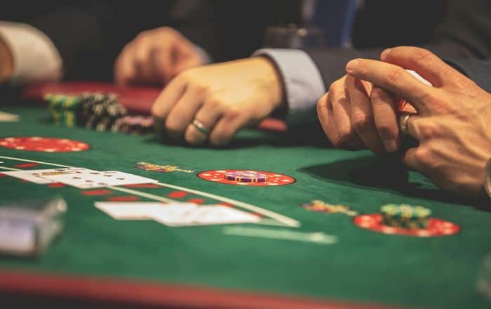 Understanding the Odds: A Beginner’s Guide to Casino Table Games