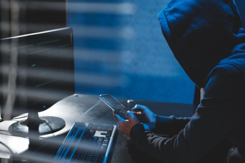Gambling Addict Accused of Stealing $4m from Coinbase Users