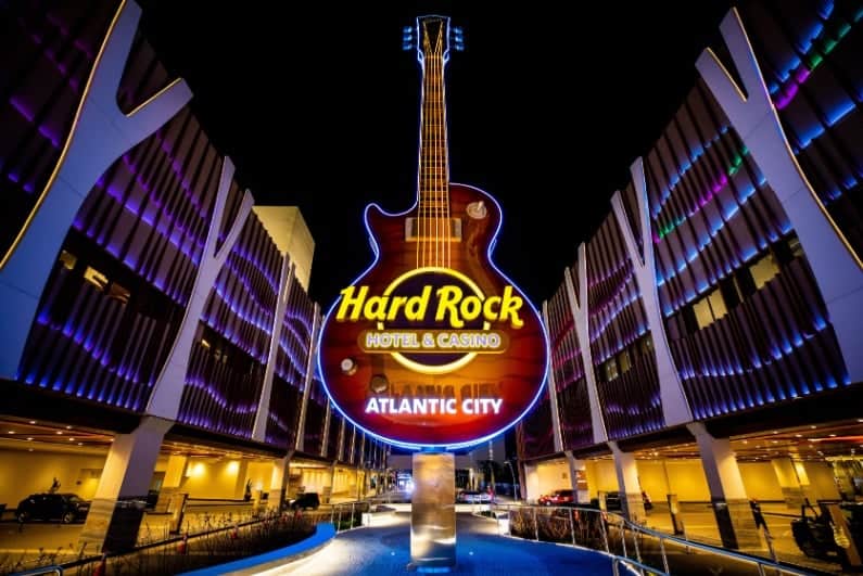 Hard Rock Bet Mistakenly Pays Out $1.76m to Trivia Game Players