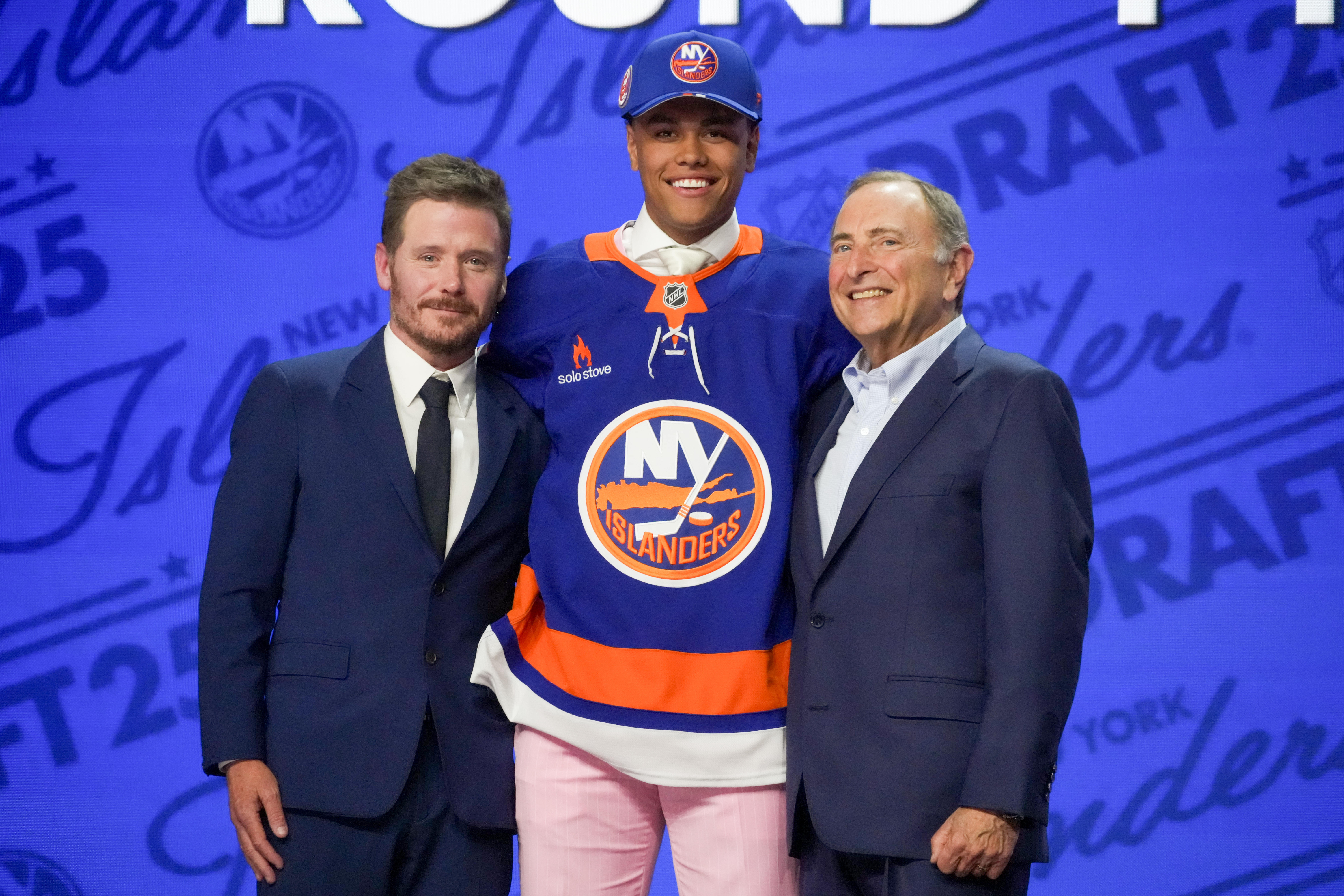 Mathieu Darche, Islanders 'replenished' thin prospect pool at 2025 NHL Draft 2 Kashawn Aitcheson Islanders NHL Draft