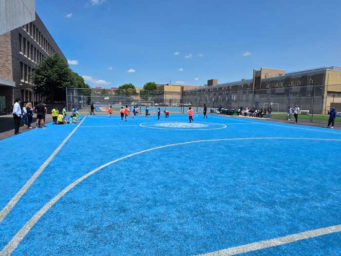 Mayor, NYCFC cut ribbon at new community soccer pitch at PS 211 in Corona – QNS