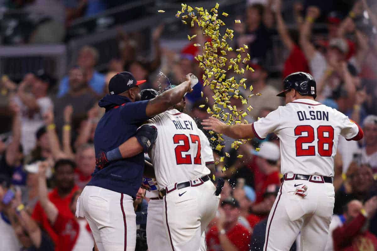 Mets bullpen implodes, drops series opener to Braves in extras | amNewYork