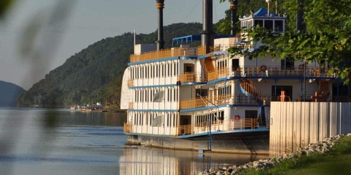 Casino Queen Marquette to Move Inland, Rebrand to Bally’s Marquette