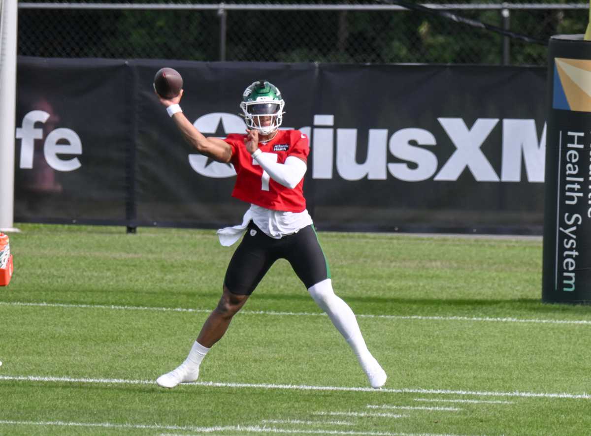 Justin Fields’ cohesiveness among things to watch at Jets training camp 2025 | amNewYork