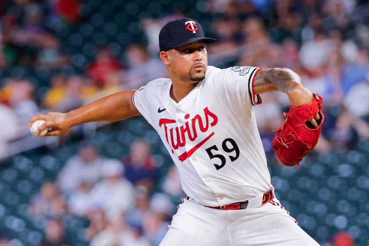 Mets, Yankees in battle for Jhoan Duran | amNewYork