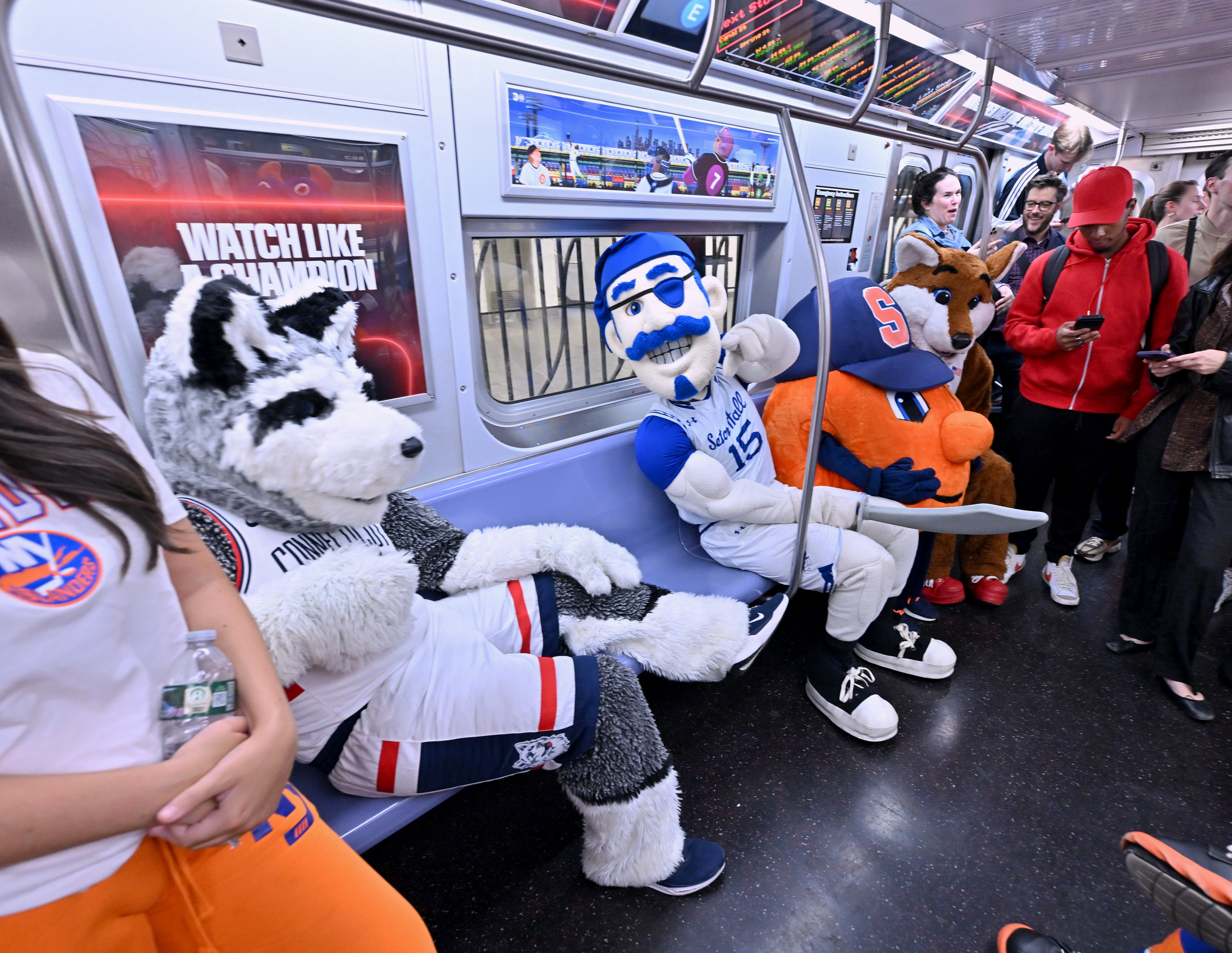 ESPN unveils revamped app with mascot takeover on New York City’s ‘E’ train 6 Commuters and notable tri-state area mascots ride the ESPN "E" train celebrating the launch of the all-new ESPN app on August 21, 2025 in New York City.