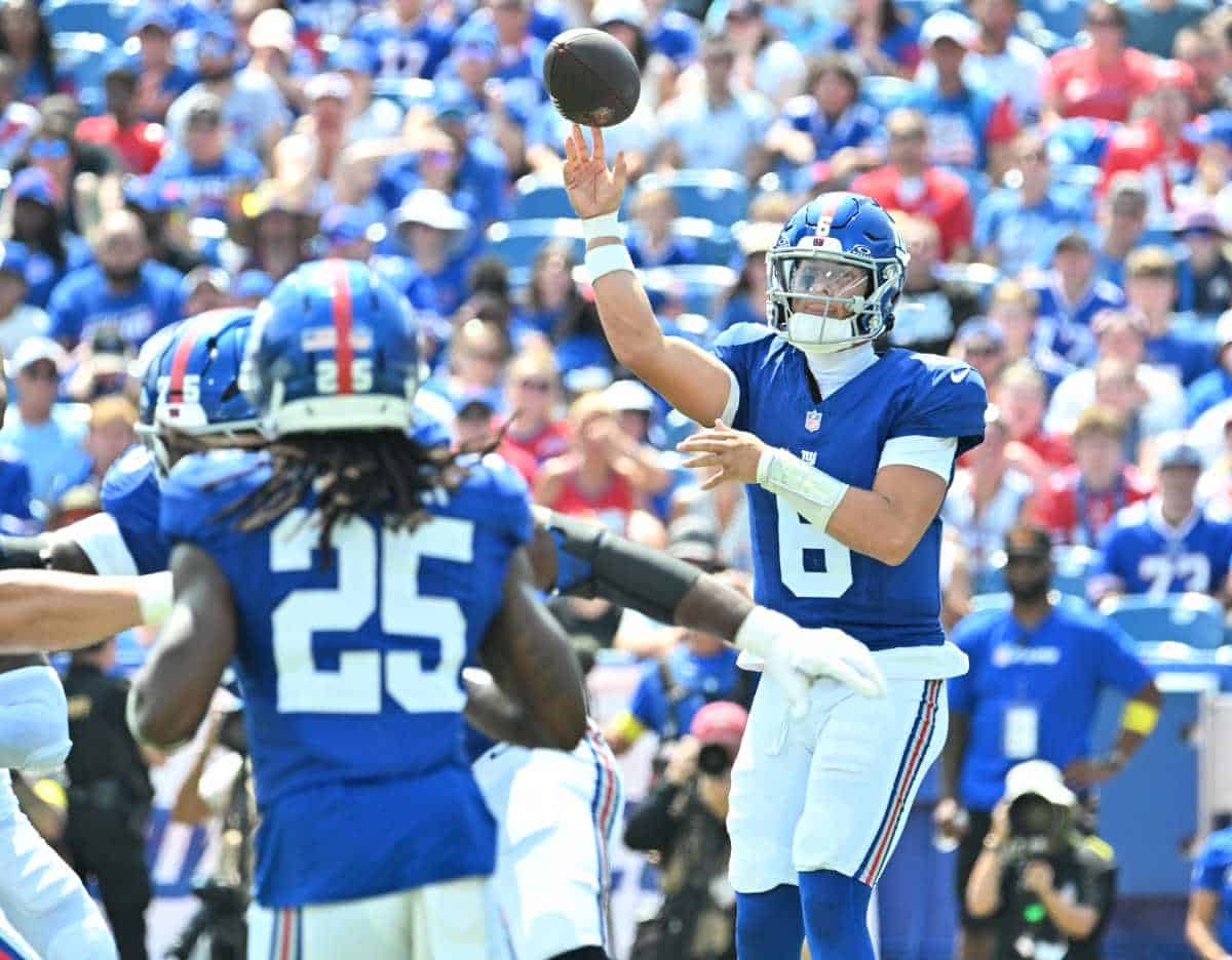 Giants’ Jaxson Dart makes bold statement in debut | amNewYork