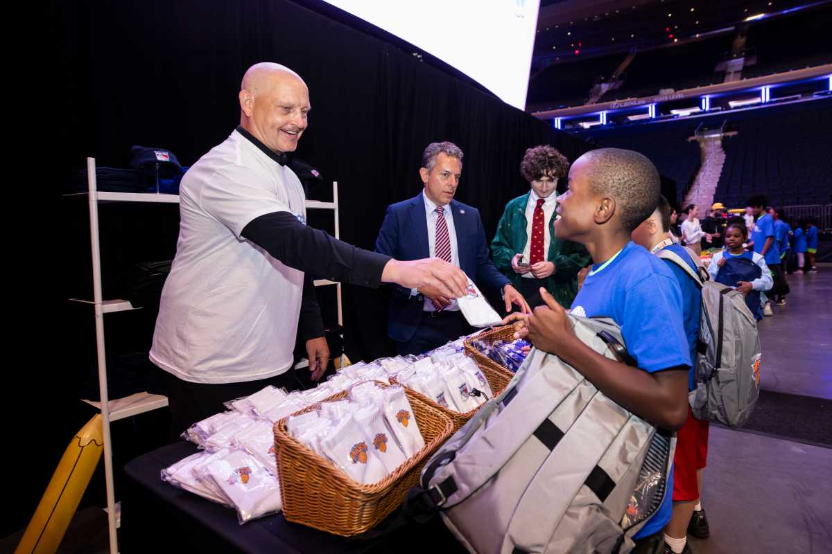 New York Rangers legend Adam Graves discusses back-to-school charity event at Madison Square Garden, Garden of Dreams Foundation | amNewYork