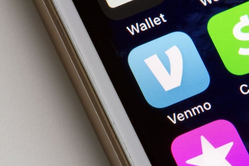 Oklahoma QB John Mateer in the Spotlight Over Venmo Screenshots of Alleged Sports Betting