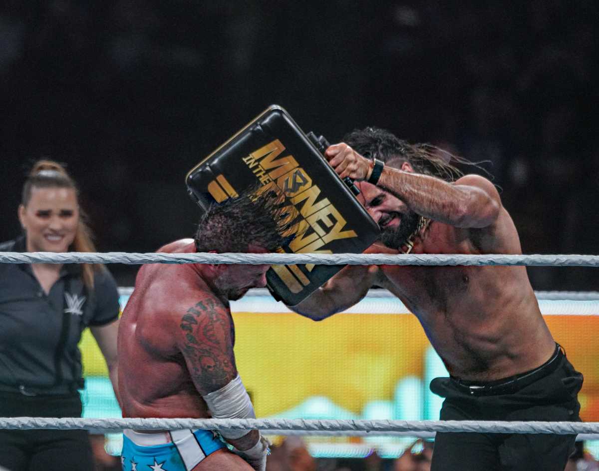 Thousands flood MetLife Stadium for first-ever two-night WWE SummerSlam 11