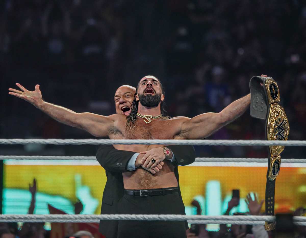 Thousands flood MetLife Stadium for first-ever two-night WWE SummerSlam 12