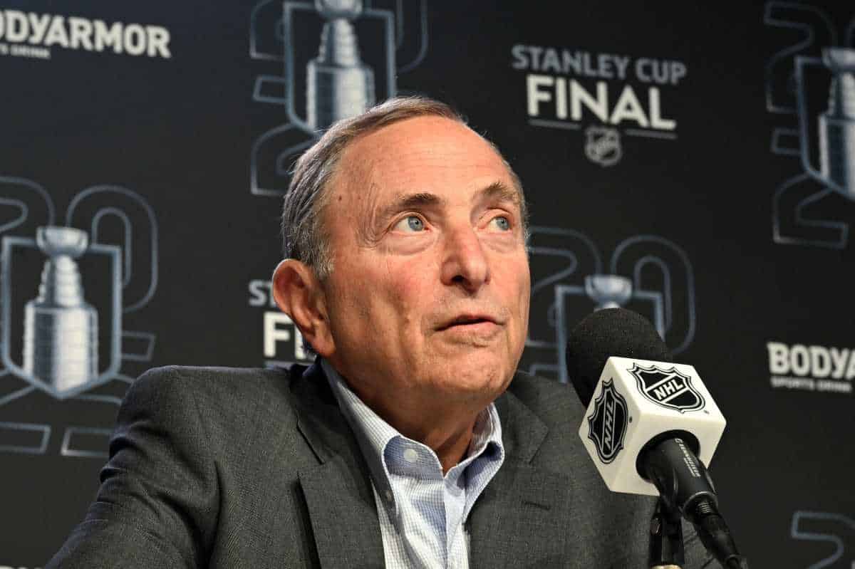 NHL starting framework to extend season to 84 games