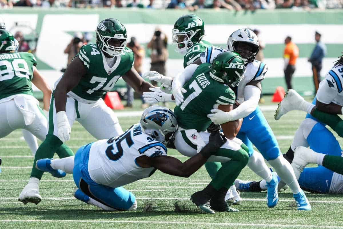 0-TROCIOUS AGAIN: Winless Jets drop another against Panthers as Justin Fields hits the bench | amNewYork