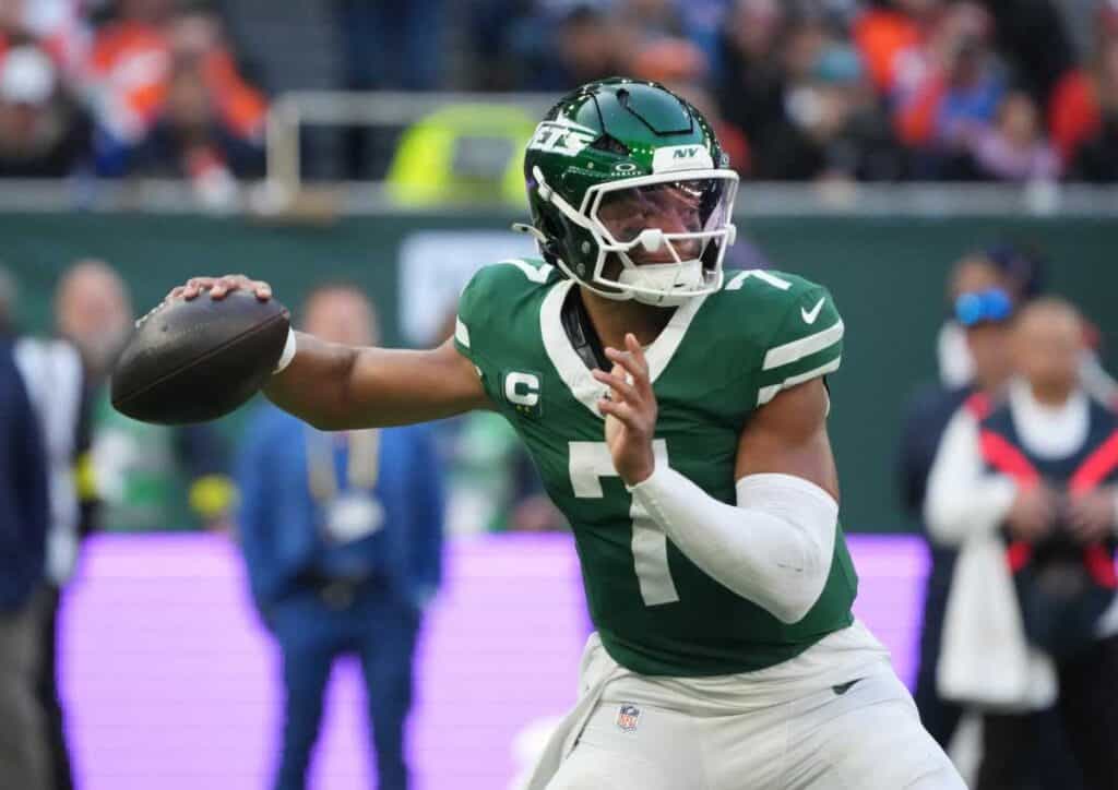 Aaron Glenn, Jets sticking with Justin Fields at QB despite Week 6 stinker | amNewYork