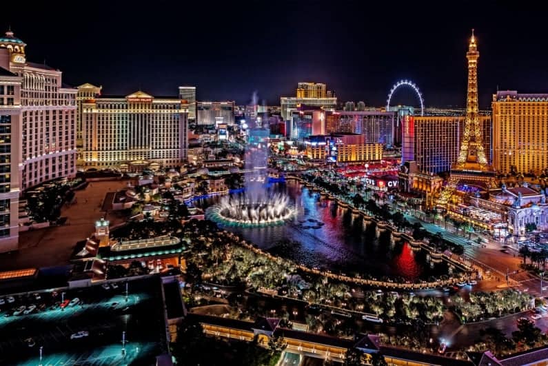Former Amazing Race Contestants Set World Record for Visiting Most Casinos in 24 Hours
