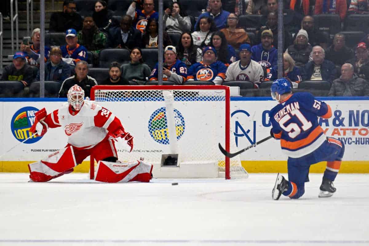 Islanders thump Red Wings 7-2 as Heineman etches first multi-goal game | amNewYork
