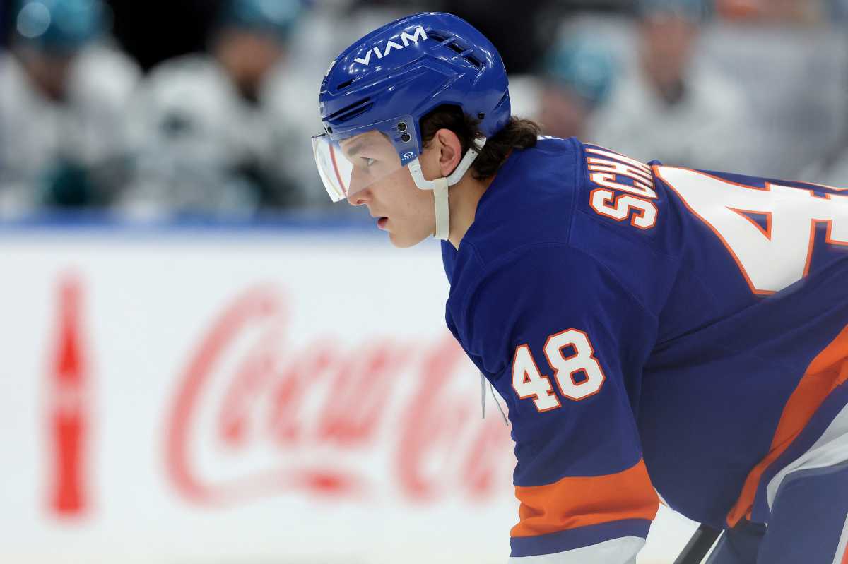 Matthew Schaefer has come as advertised, his Islanders are loving it | amNewYork