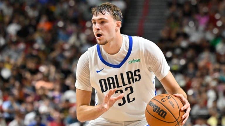 Mavs star rookie Cooper Flagg dealing with an injury