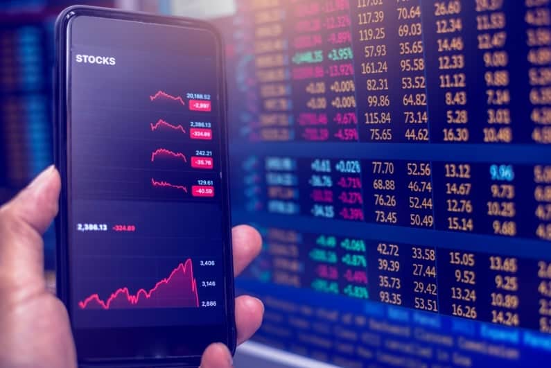 Playtech’s Share Price Drops 27% After Being Revealed as Secret Evolution AB Accuser