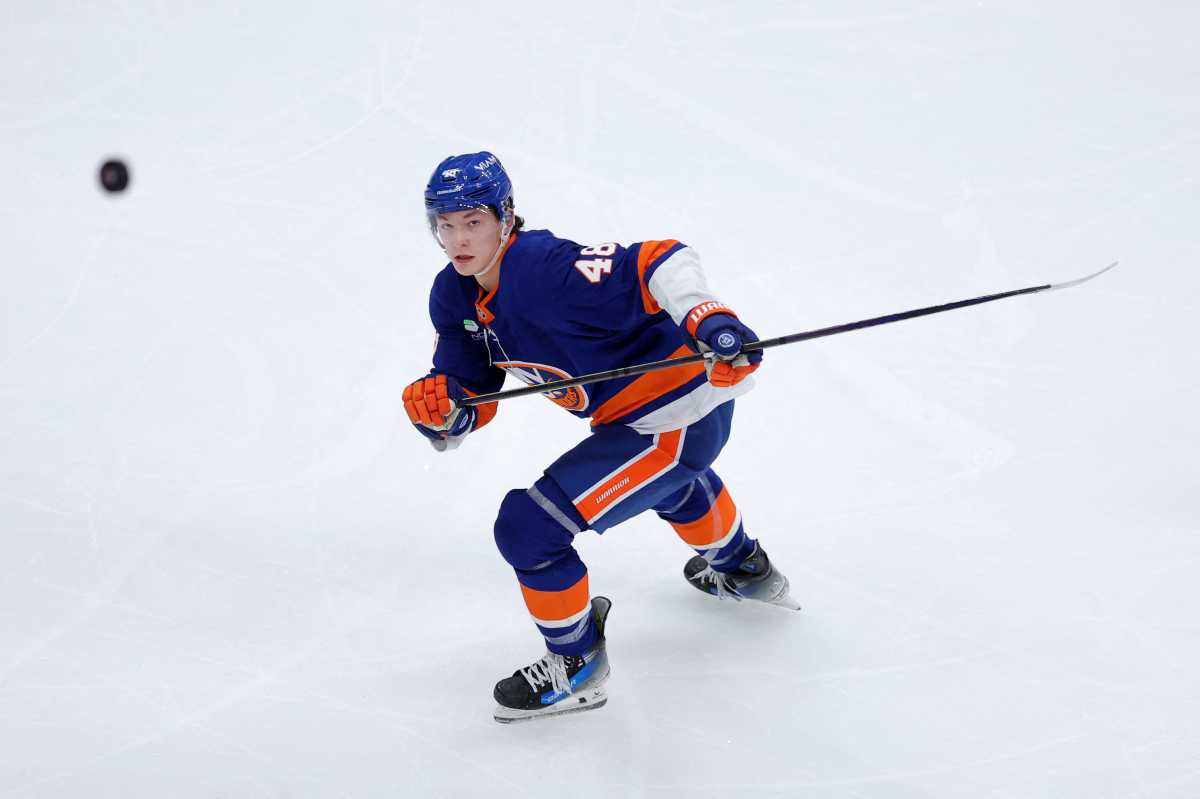 Red Wings’ HC Todd McLellan sees some Paul Coffey in Islanders’ Matthew Schaefer | amNewYork