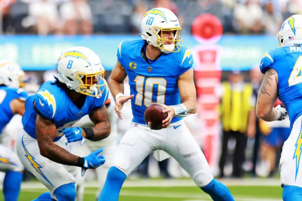 Vikings vs. Chargers Thursday Night Football Betting Promos for NFL Week 8