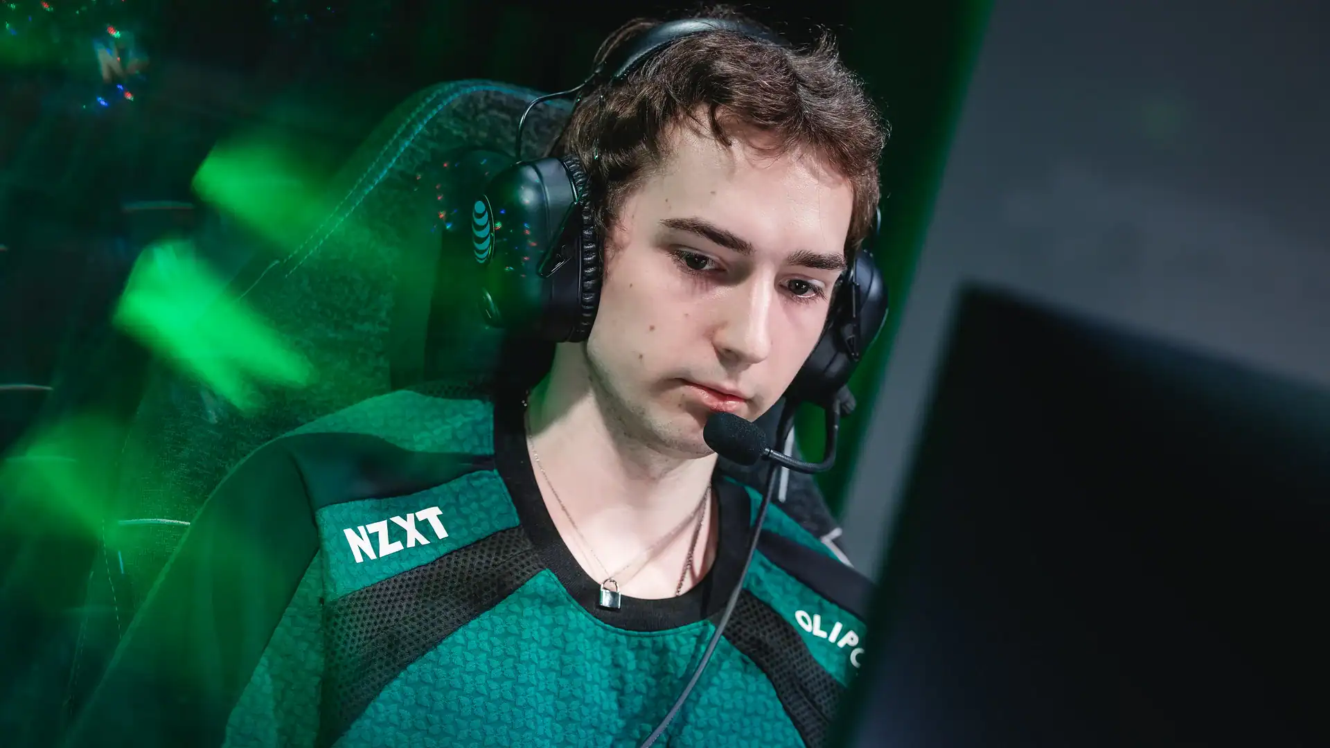 FLY Inspired: "NA players, some of them have decent mechanics, but I think they just don't have brain." - lcsprofiles