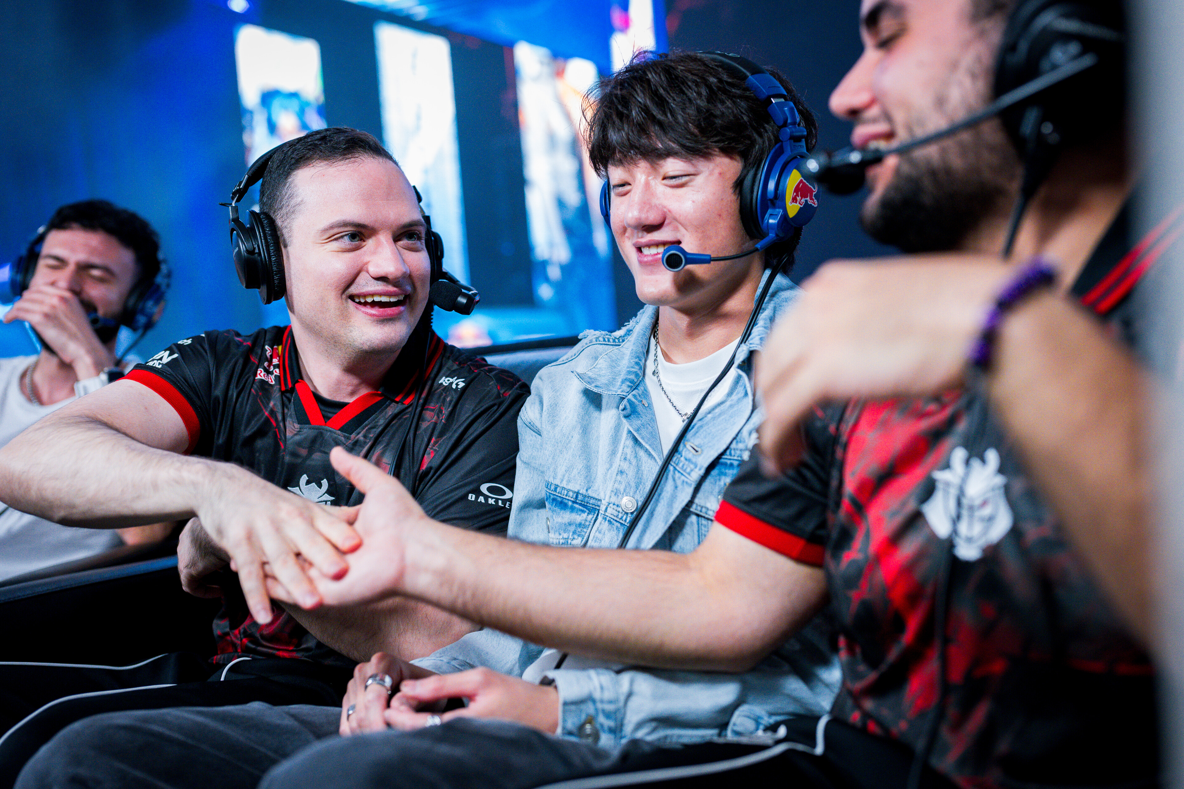 Babybay celebrates a match win with Valyn, Tarik and iiTzTimmy at Red Bull Home Ground World Final in New York City, New York on November 15, 2025. 