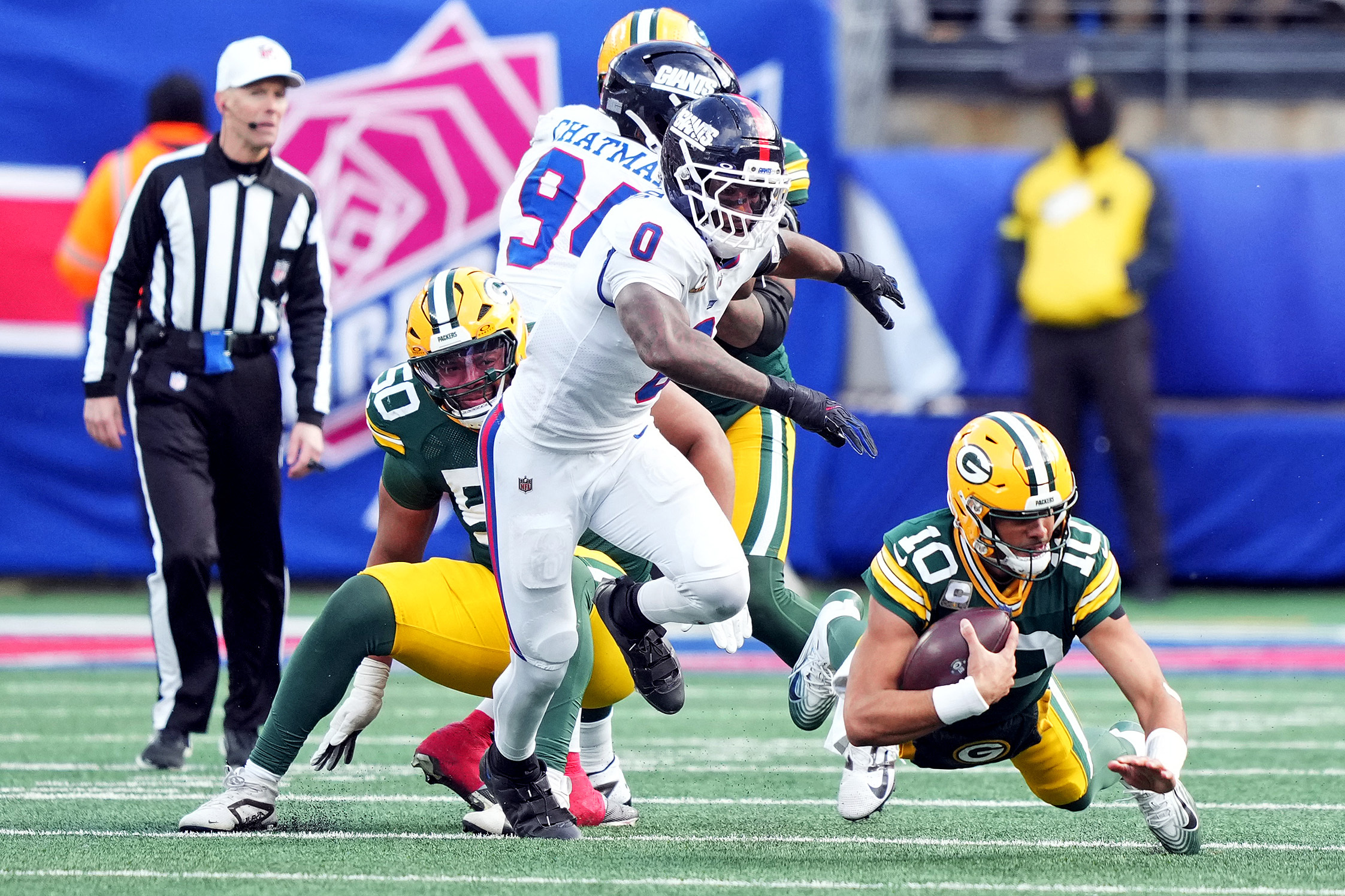 Giants vs. Patriots Week 13 preview: Dart's return, a new defensive voice 2 Brian Burns Giants Packers Jordan Love