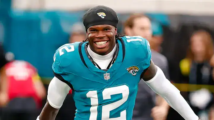 Jaguars respond to questions on Travis Hunter's two-way status