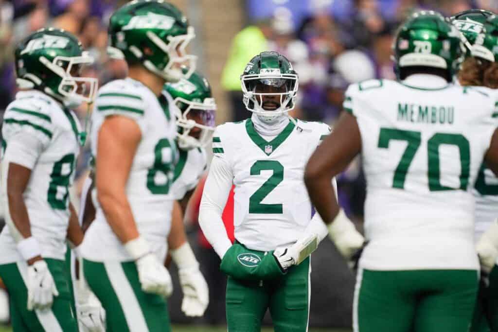 Jets, Falcons meet in Week 13 with QB questions aplenty | amNewYork