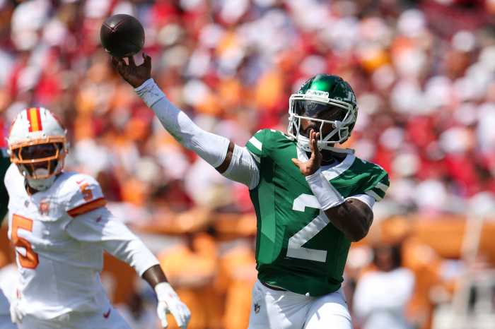 NFL Betting: Jets at Ravens Lines, Odds and Best Bet for Week 12 2 The Jets' Tyrod Taylor completed 26-of-36 passes, and finished with 197 passing yards. He also threw two touchdown passes — more than Mayfield. He rushed eight times for 48 yards.