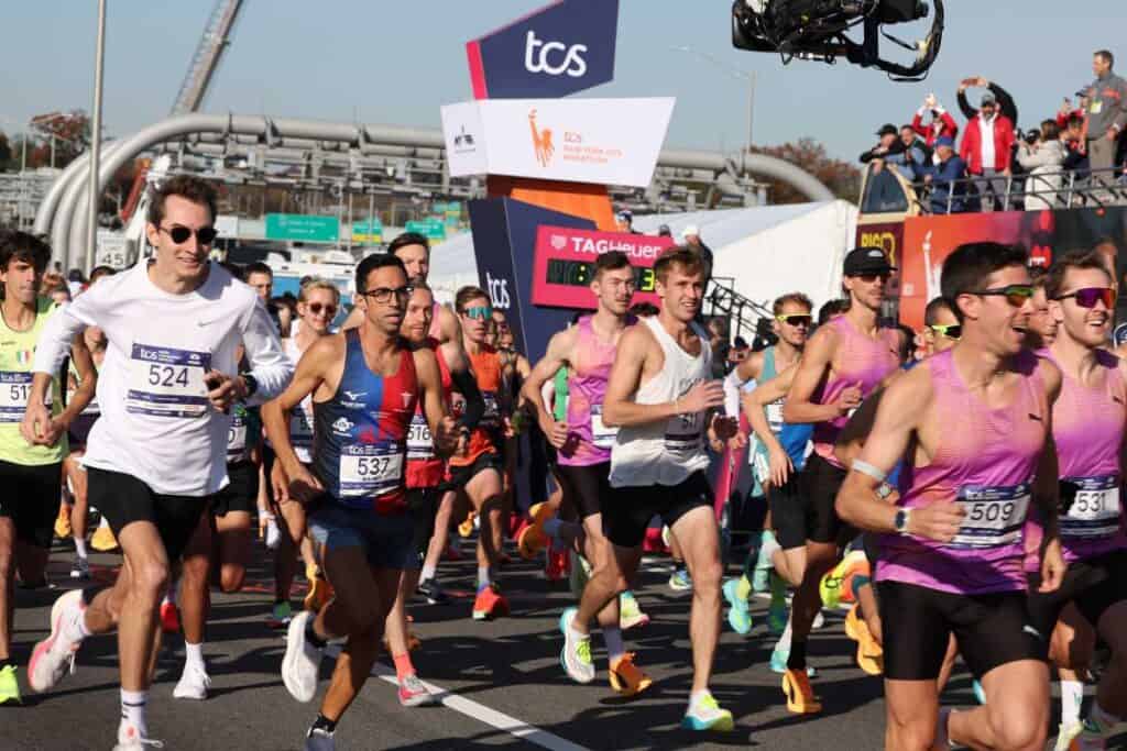 NYC MARATHON: Perfect weather and energized New Yorkers greet 55,000 runners for the great five-borough race | amNewYork