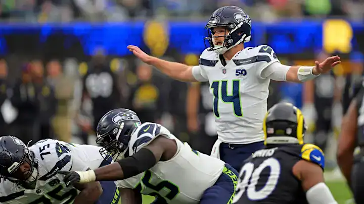 Sam Darnold, Rams, Seahawks