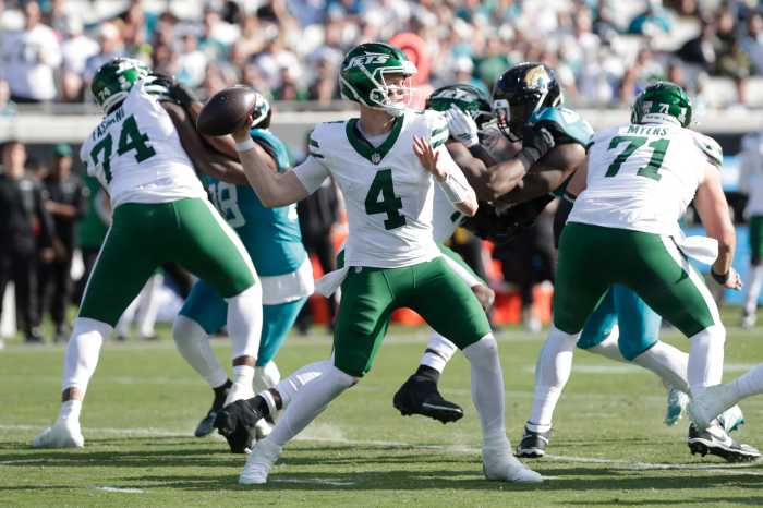 NFL betting: Jets vs. Patriots lines, odds and best bet for Week 17 2 Brady Cook Jets Jaguars