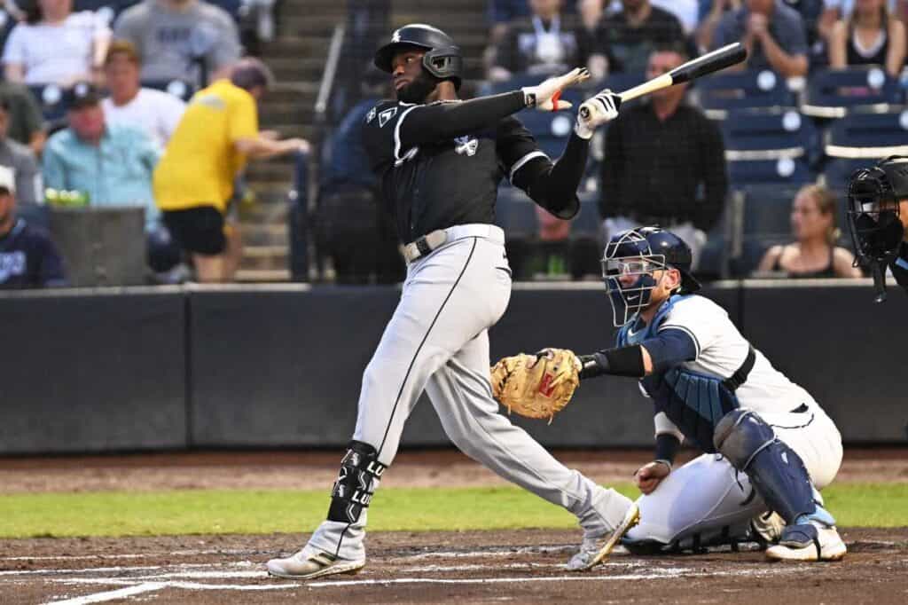 Mets acquire Luis Robert Jr., take low-risk, high-reward swing with former All-Star