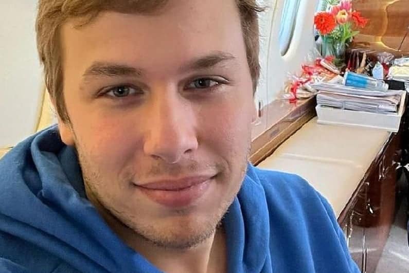 Xposed Fans Console Streamer Who Claims He’s “F*cked” After Latest Gambling Losses