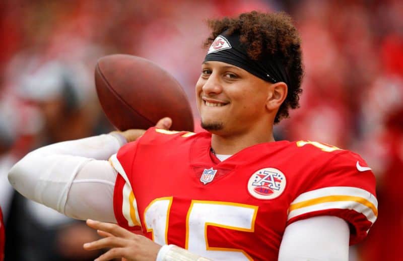 Chiefs restructure Patrick Mahomes’ contract