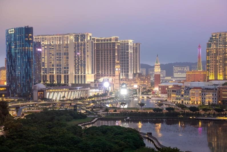 Macau Busts $5.1m Illegal Cash Exchange Operating From Casino’s Jewelry Store