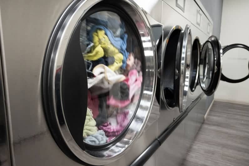 Texas Mayor Arrested After Undercover Sting Reveals Illegal Slot Machines at His Laundromat