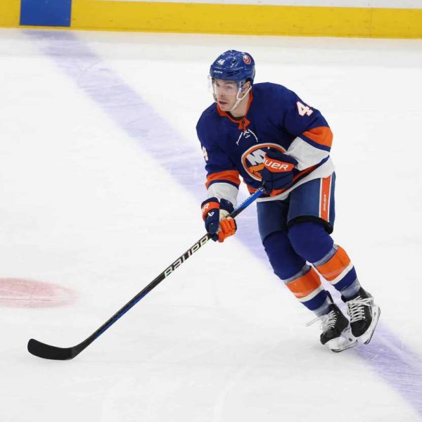 Jean-Gabriel Pageau relishing ‘something special’ brewing with Islanders amid latest bout of trade rumors